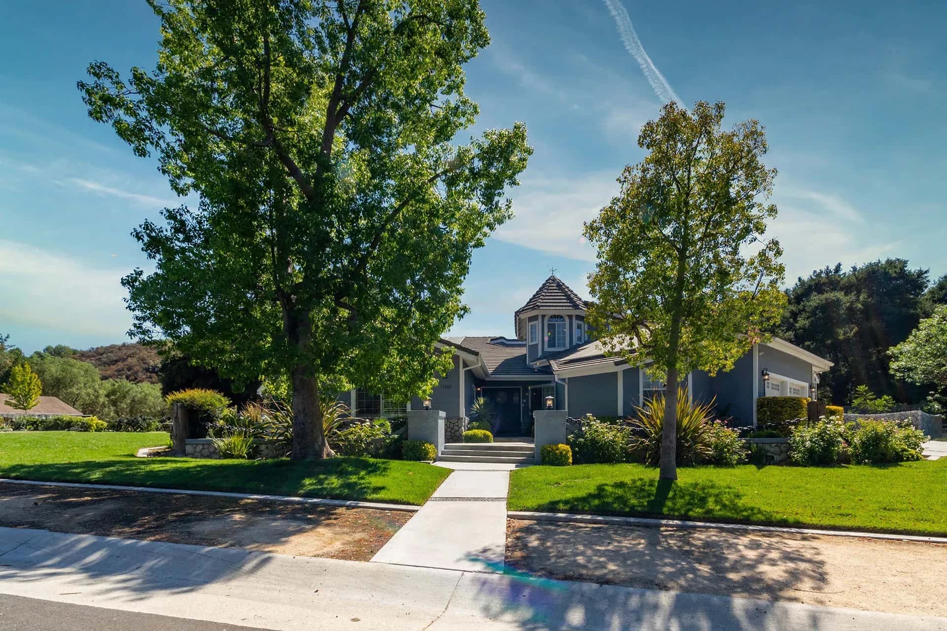 iVital Wellness addiction treatment facility exterior in Santa Clarita, CA