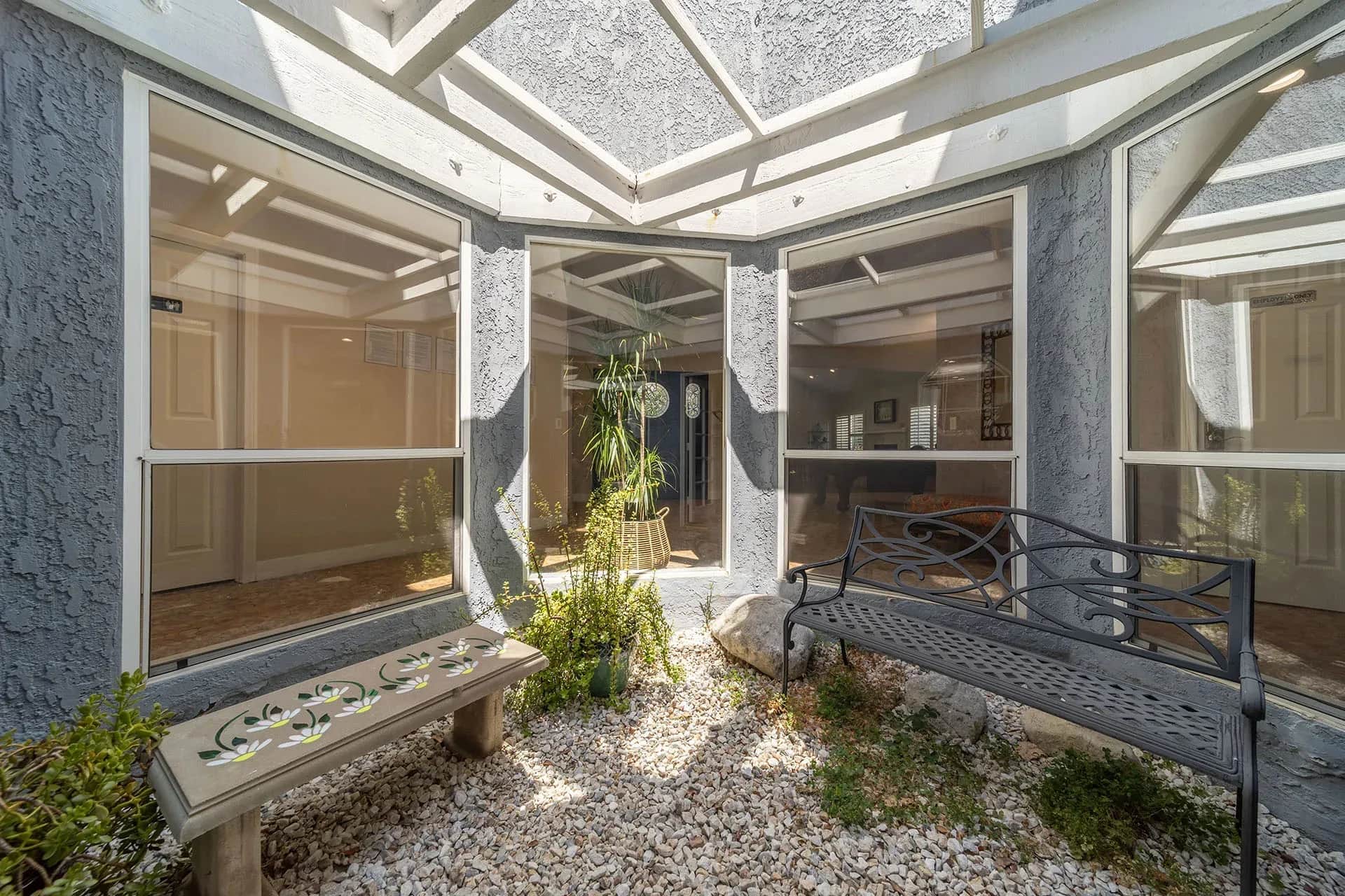 Exterior - iVital-Wellness-Patio.webp