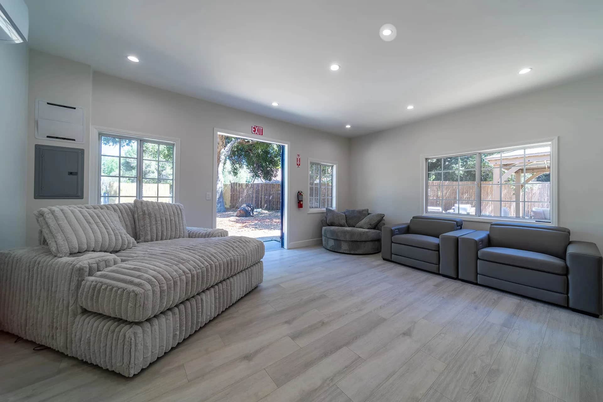 Exterior - iVital-Wellness-Patio10.webp