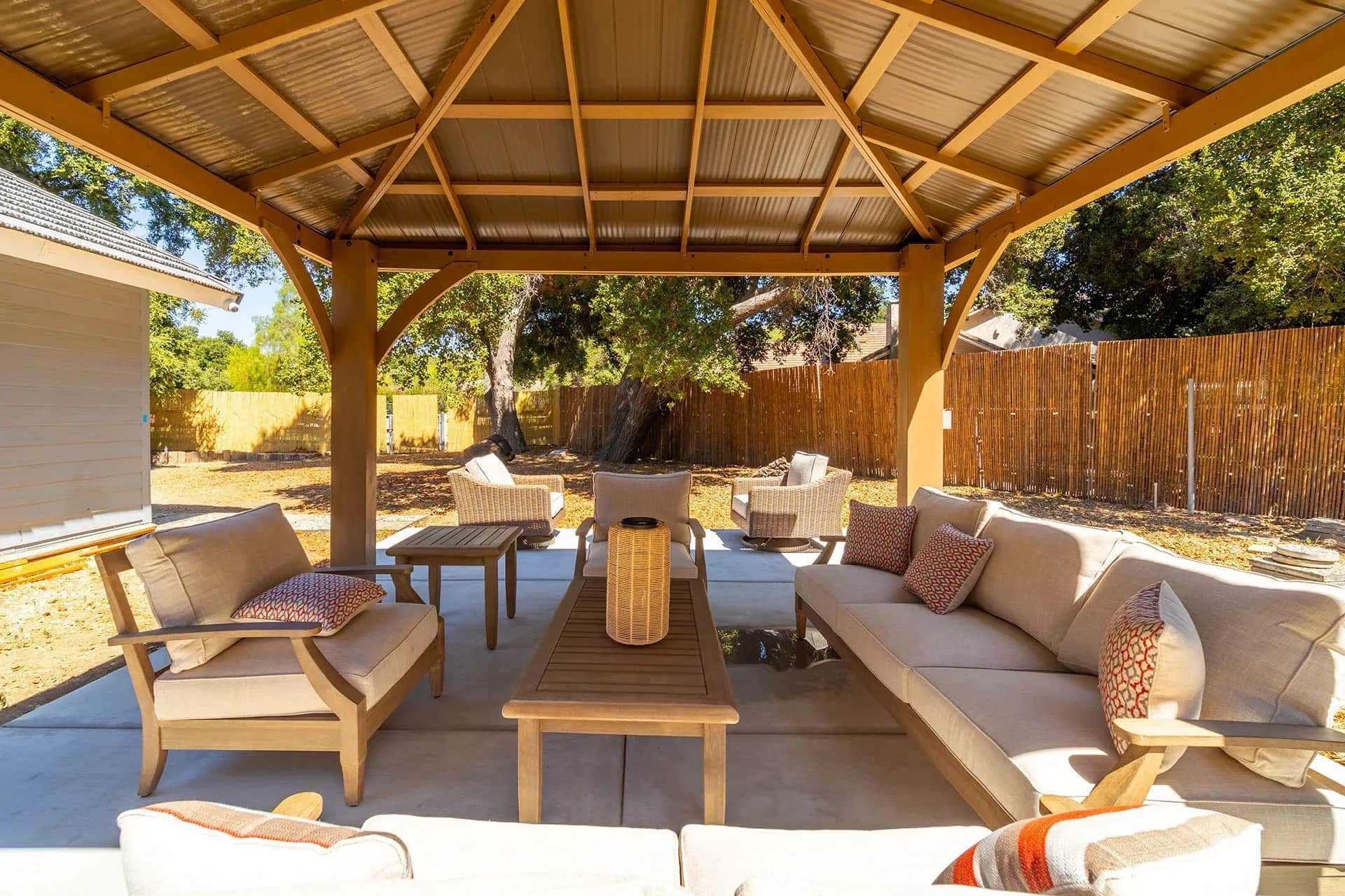 Exterior - iVital-Wellness-Patio9.webp