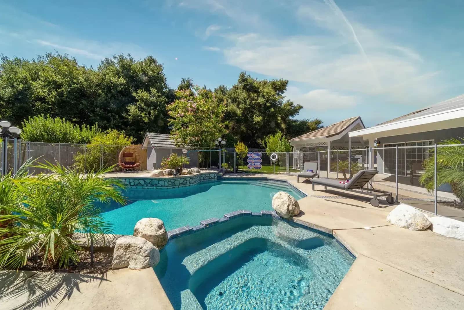 Exterior - iVital-Wellness-Pool4.webp
