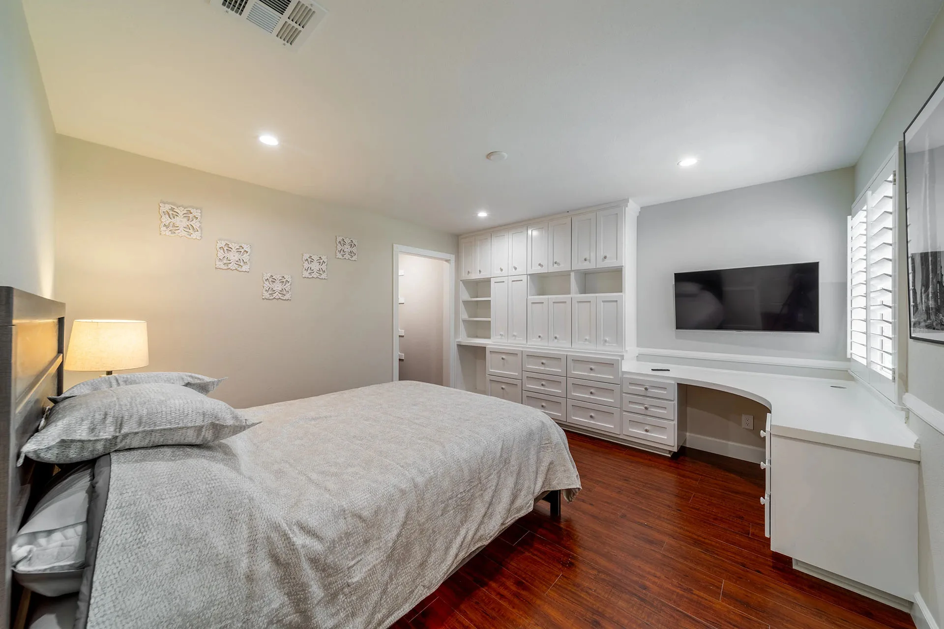 Accommodations - iVital-Wellness-Bedroom2.webp