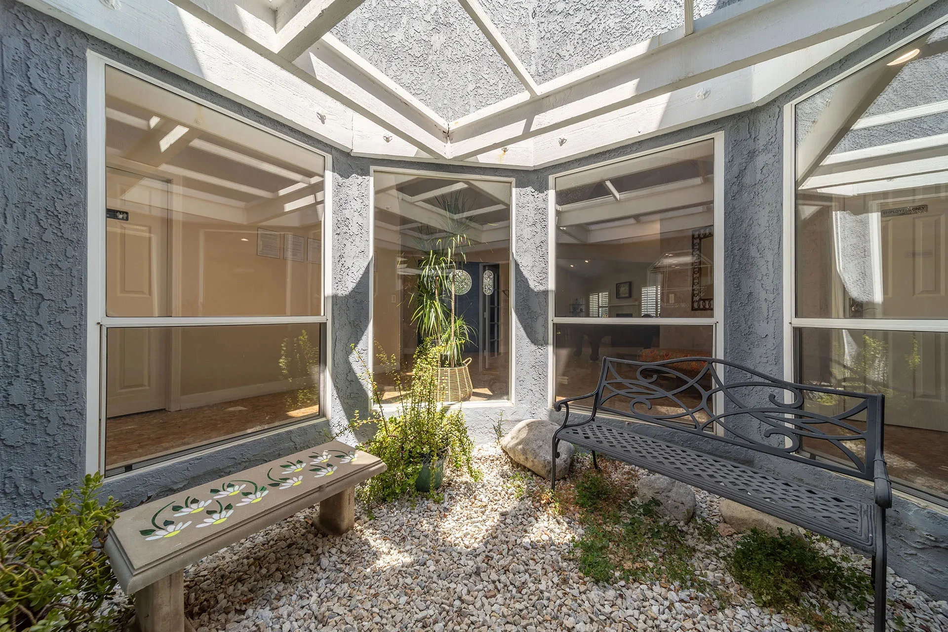 Exterior - iVital-Wellness-Patio.webp